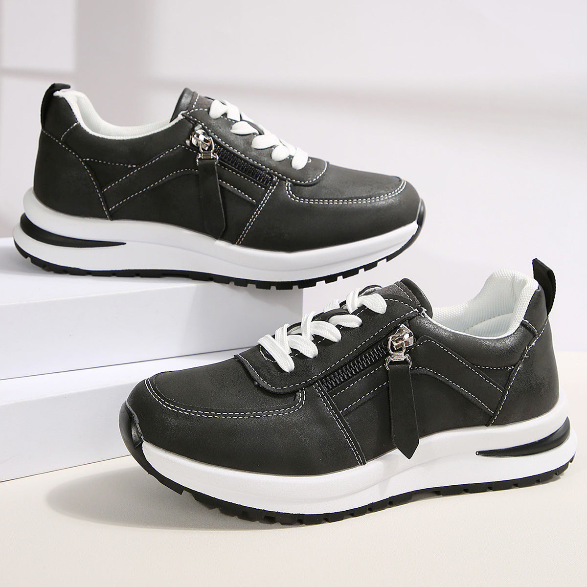 Les Sneakers “Urban Confort” – L’Élégance Décontractée par Amelva